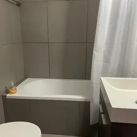 Modern 1 Bed Flat & Pool Apartman Limassol